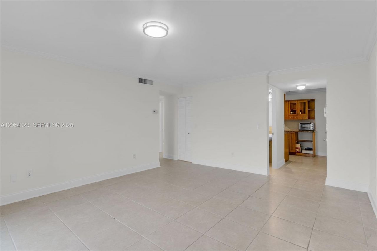 7745 SW 86th St, Unit D-218, Miami, FL 33143 Photo