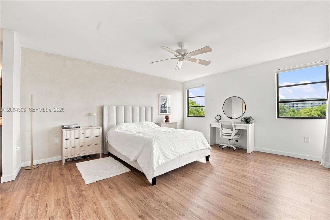 2240 N Cypress Bend Dr, Unit 505, Pompano Beach, FL 33069 Photo