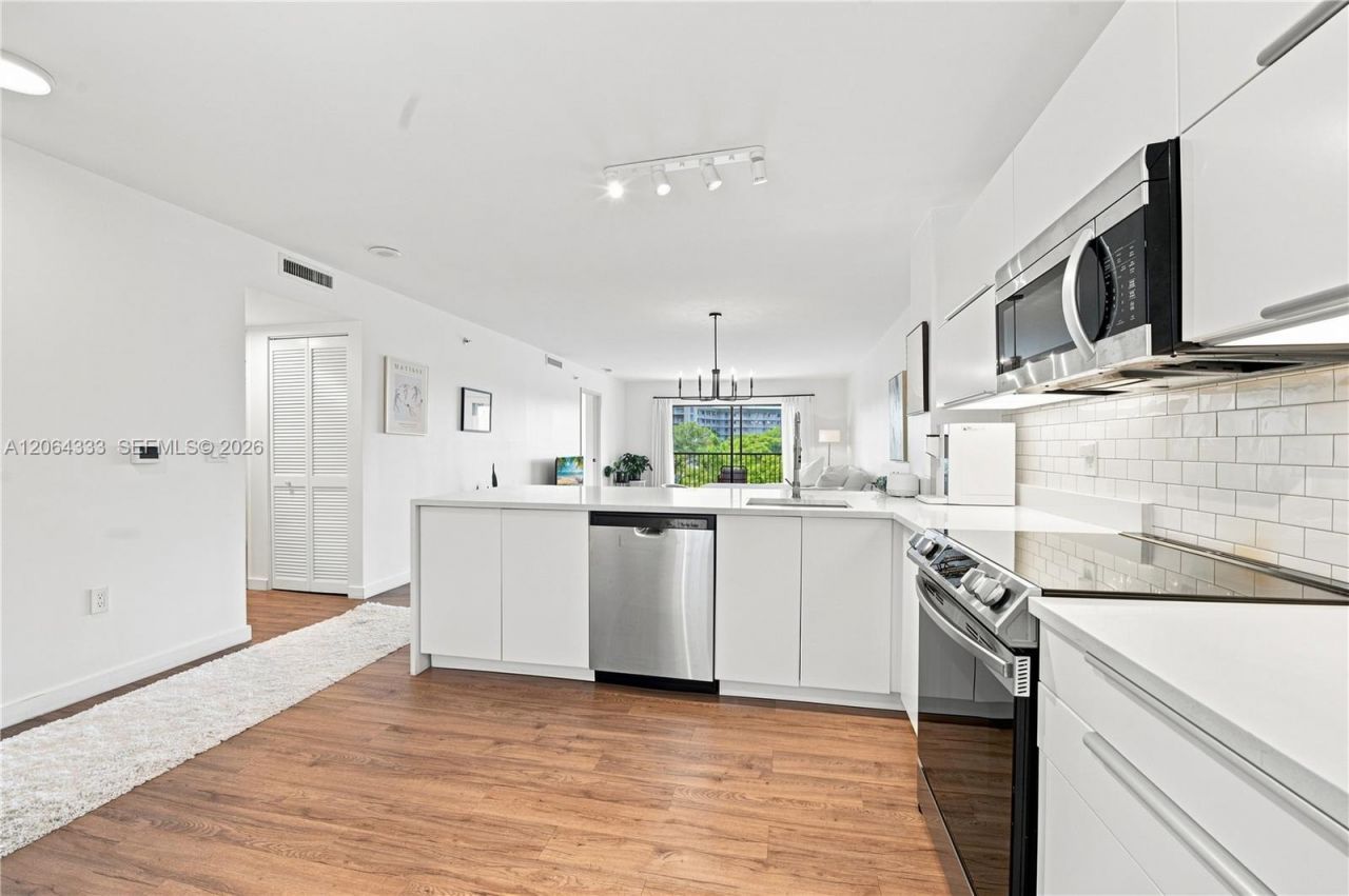 2240 N Cypress Bend Dr, Unit 505, Pompano Beach, FL 33069 Photo