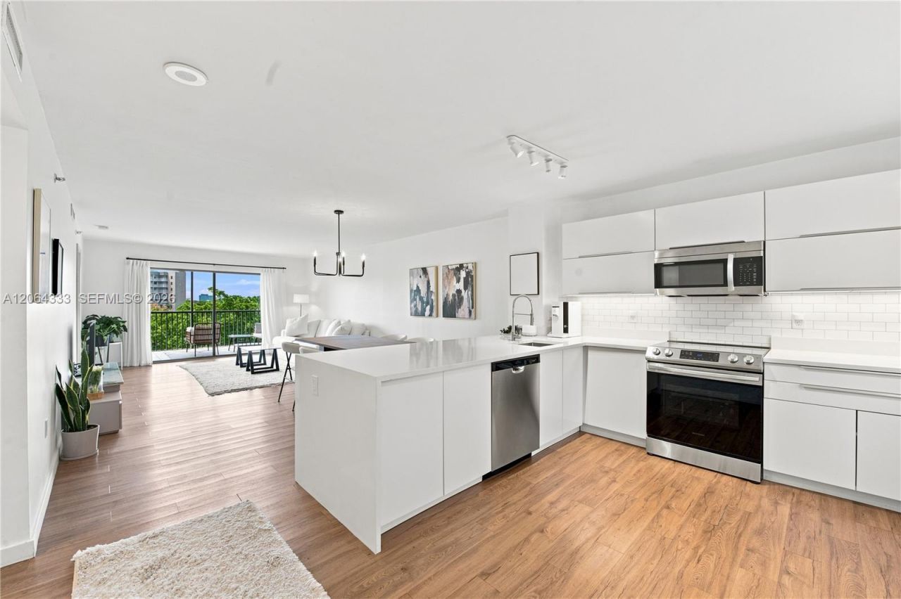 2240 N Cypress Bend Dr, Unit 505, Pompano Beach, FL 33069 Photo
