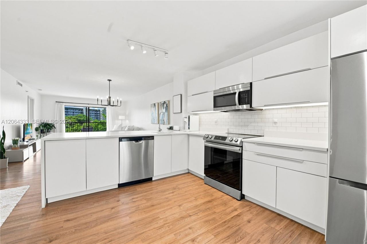 2240 N Cypress Bend Dr, Unit 505, Pompano Beach, FL 33069 Photo