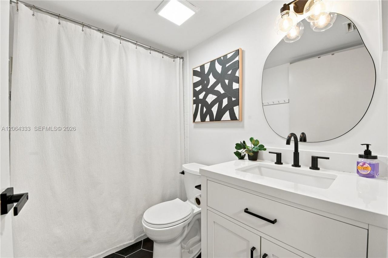 2240 N Cypress Bend Dr, Unit 505, Pompano Beach, FL 33069 Photo