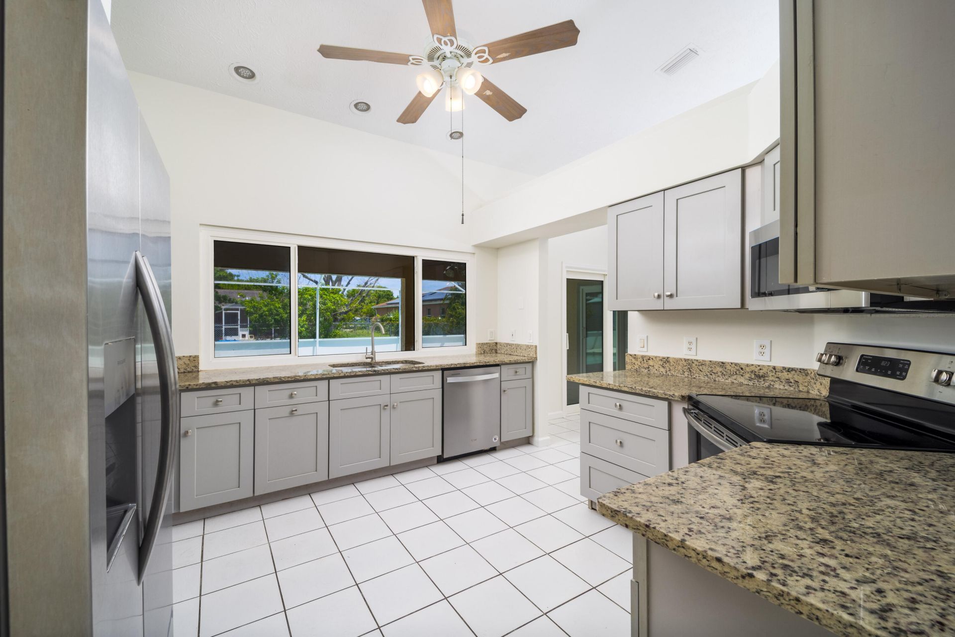 649 NE Horizon Lane, Port Saint Lucie, FL 34983 Photo