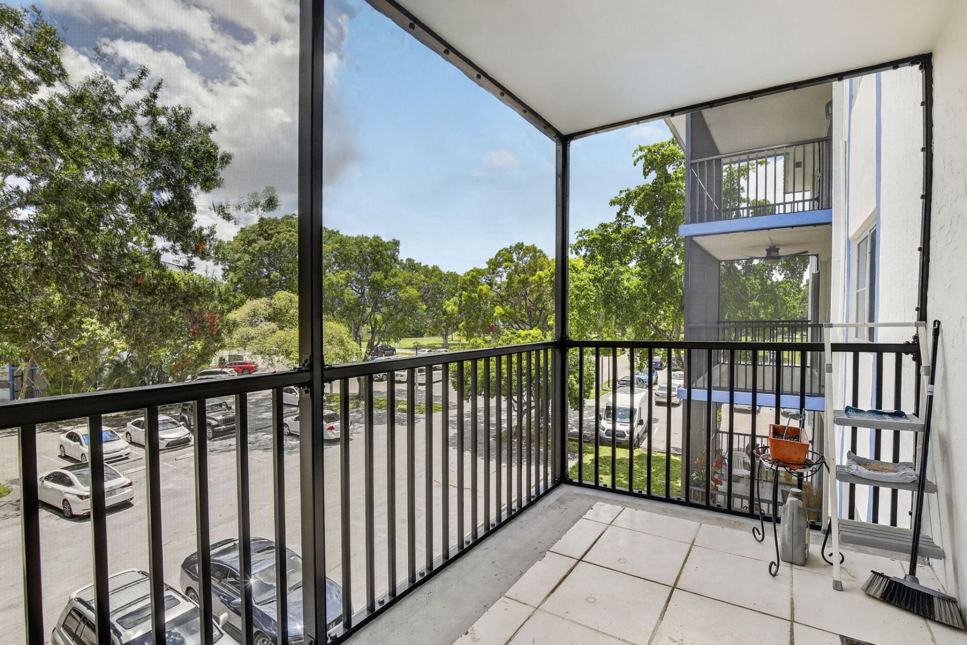 6001 N Falls Circle Drive, Unit 306, Lauderhill, FL 33319 Photo