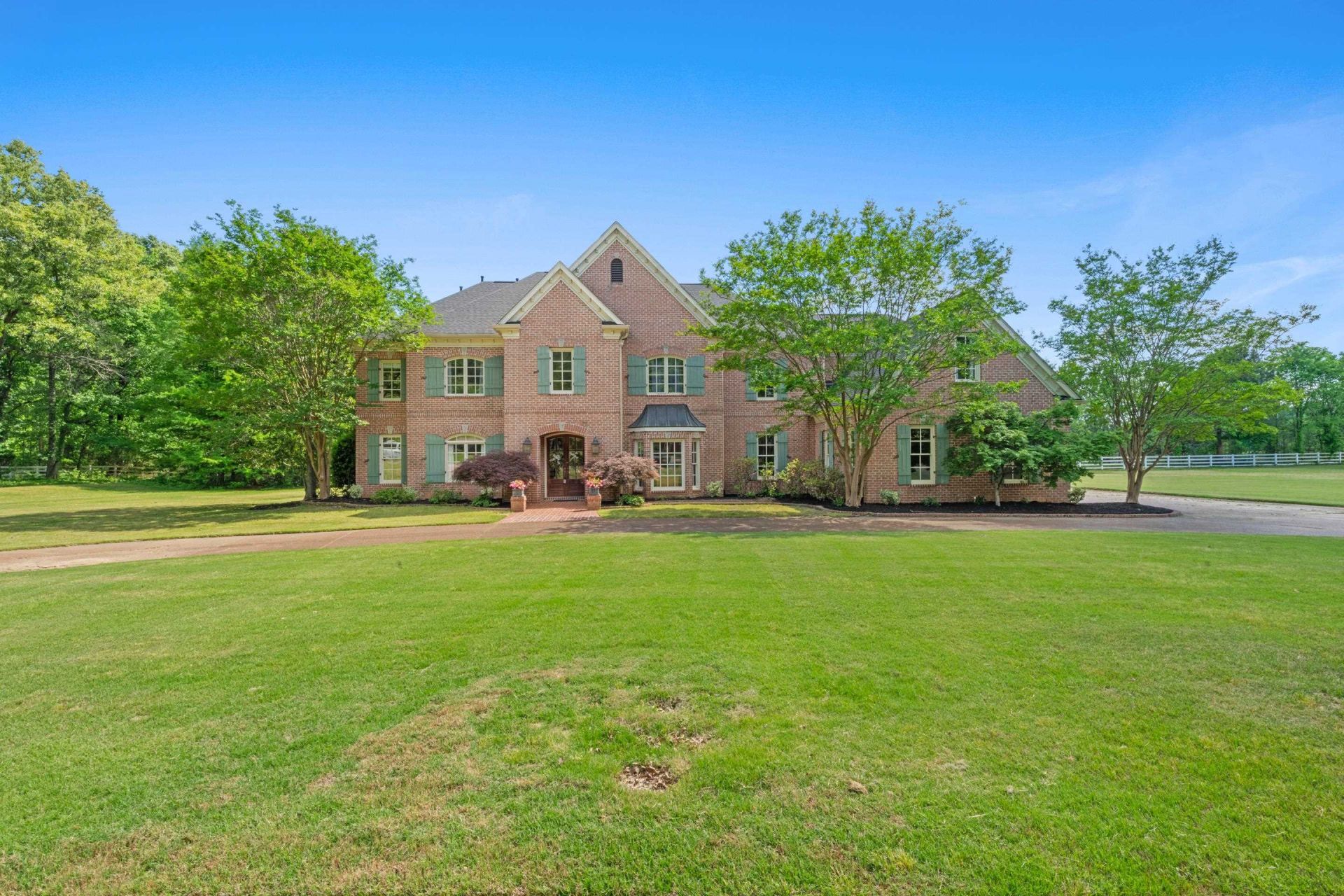 10491 GRAYBOURNE DR Eads, TN 38028