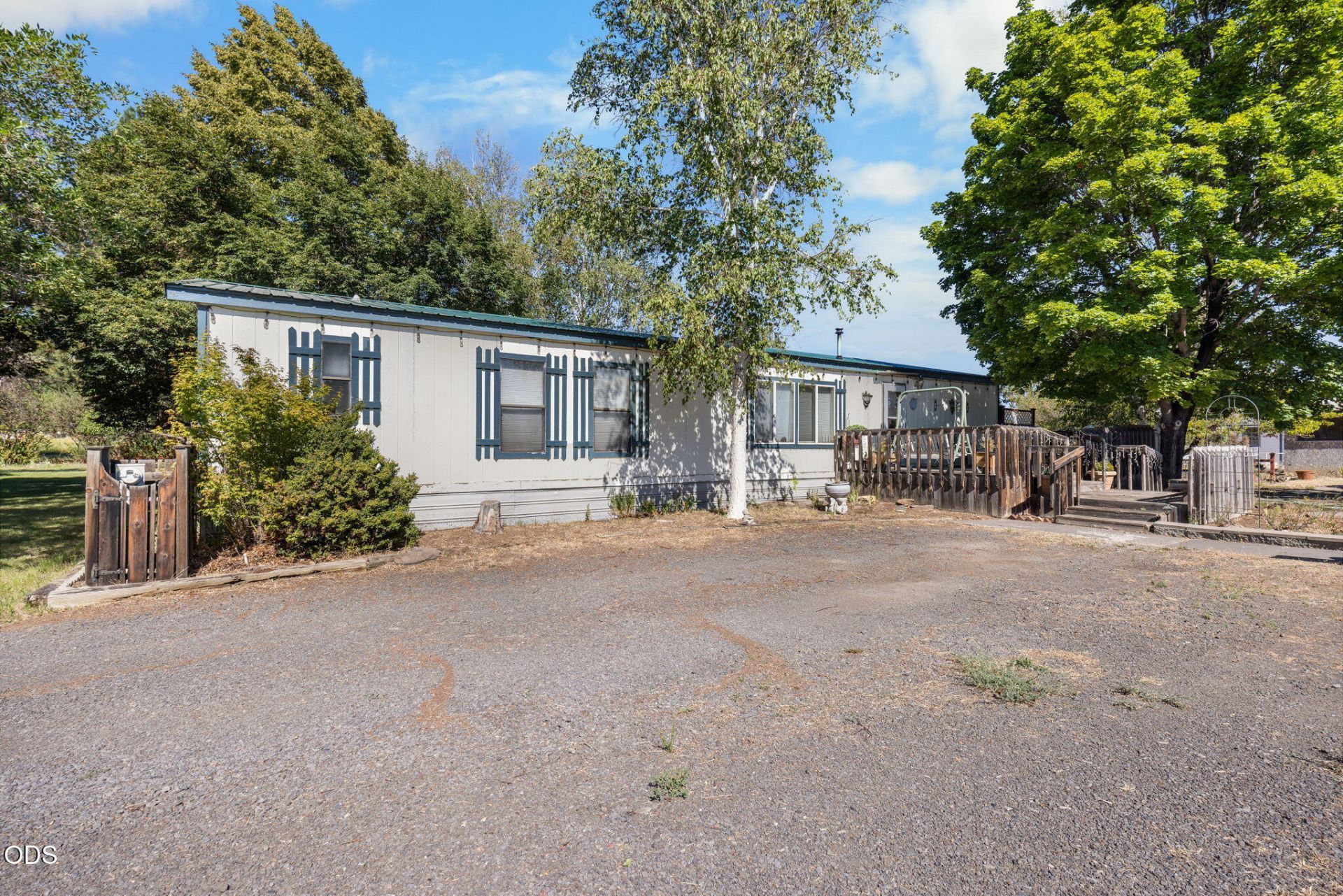 21010 Yeoman Road, Bend, OR 97701 Main Photo