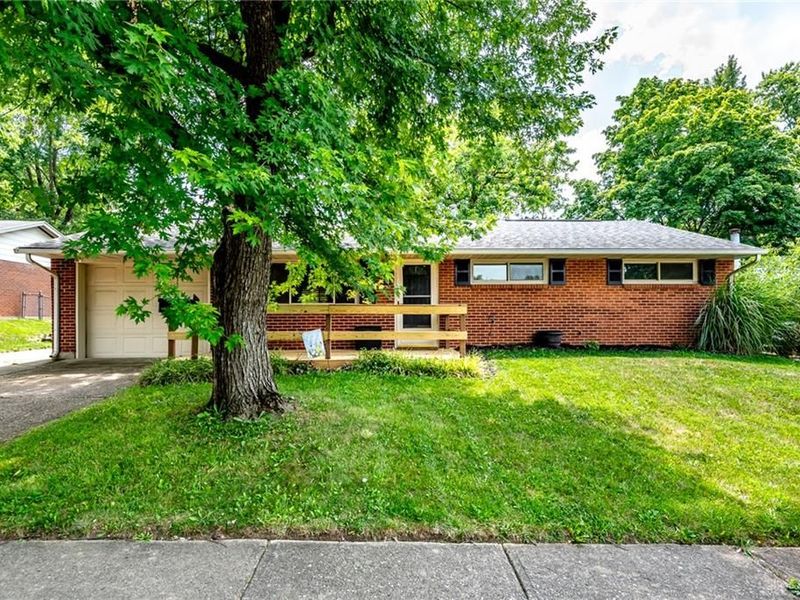 4982 Tewkesbury Drive, Huber Heights, OH 45424 Photo 3