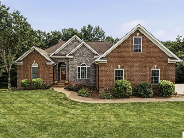 295 Dunedin Way , Glasgow, KY 42141