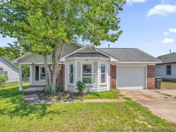 1615 Winnabow Drive, Fayetteville, NC 28304