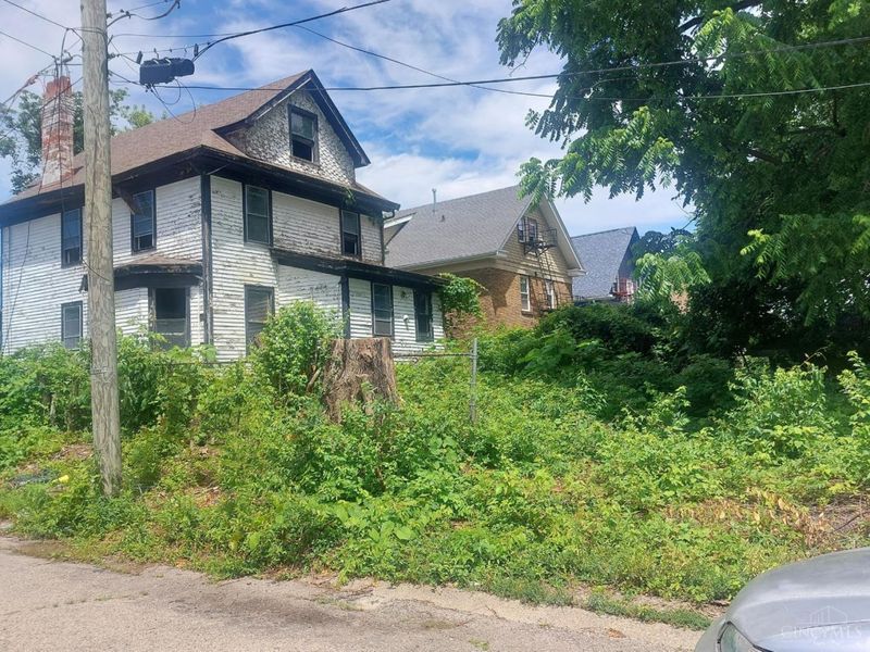 875 Glenwood Ave, Cincinnati, OH 45229 Photo 13