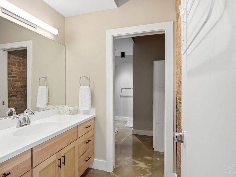 5 W Twelfth Street, Unit 9, Cincinnati, OH 45202 Photo 11