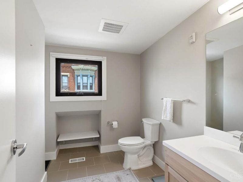 5 W Twelfth Street, Unit 9, Cincinnati, OH 45202 Photo 19