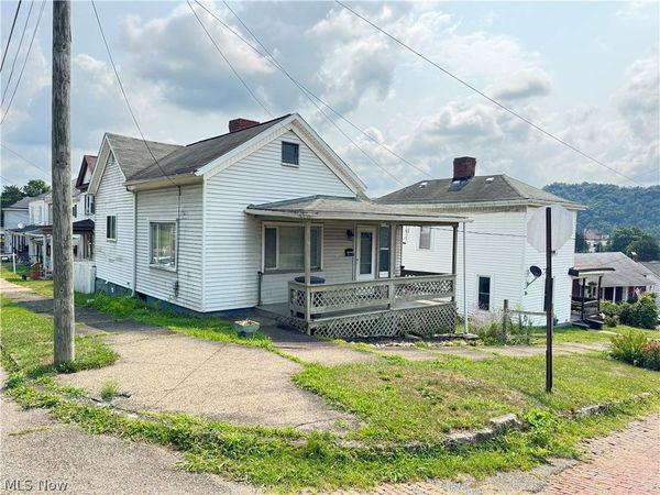 816 Delaware Street , Martins Ferry, OH 43935