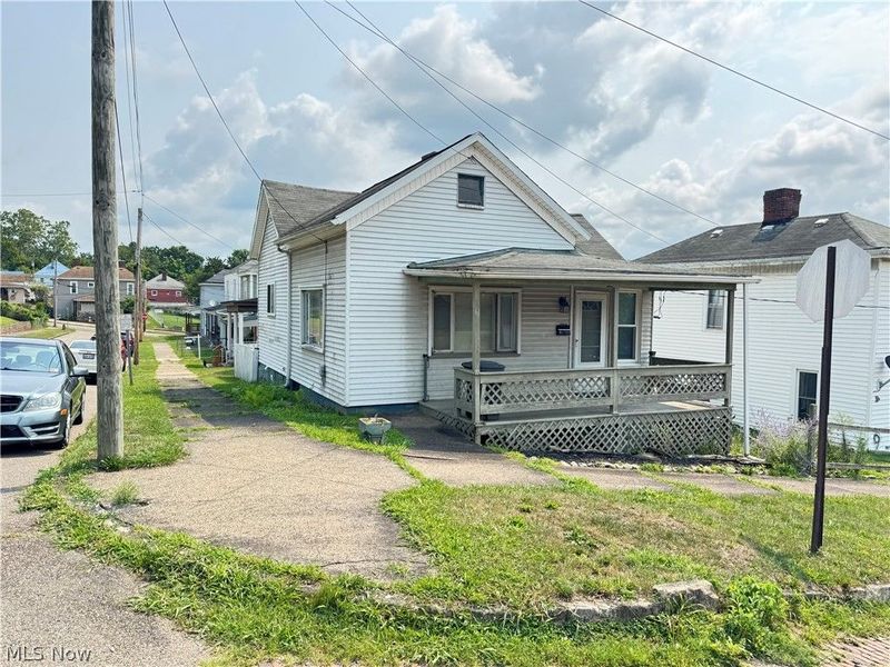 816 Delaware Street, Martins Ferry, OH 43935 Photo 2