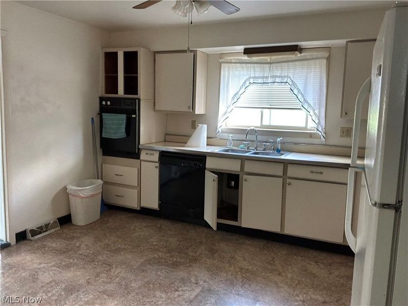 816 Delaware Street, Martins Ferry, OH 43935 Photo 8