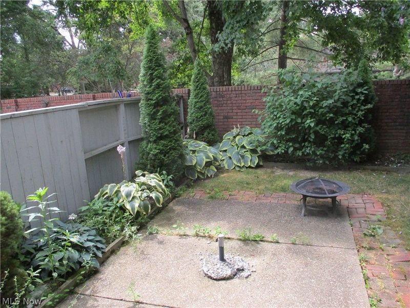 722 Tinkers Lane , Sagamore Hills, OH 44067 Photo 12