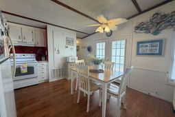 1722 Falcon photo 4
