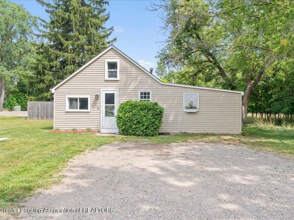 1716 W Jolly Road, Lansing, MI 48910