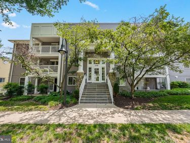4189 S FOUR MILE RUN DRIVE S, Unit 101, ARLINGTON, VA 22204