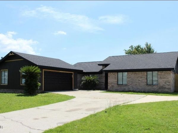 1706 Massachusetts Avenue , Lynn Haven, FL 32444