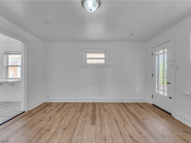 382 E 161st Street , Unit 2/UP, Cleveland, OH 44110 Photo 4