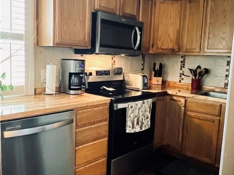 3402 Brookdale Avenue, Parma, OH 44134 Photo 6