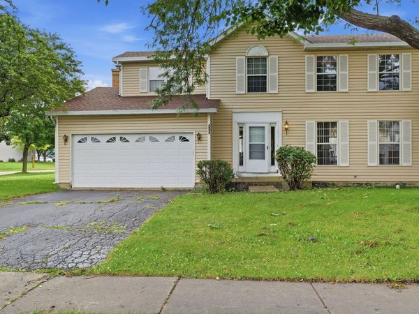 3995 Ludington Court , Hanover Park, IL 60133