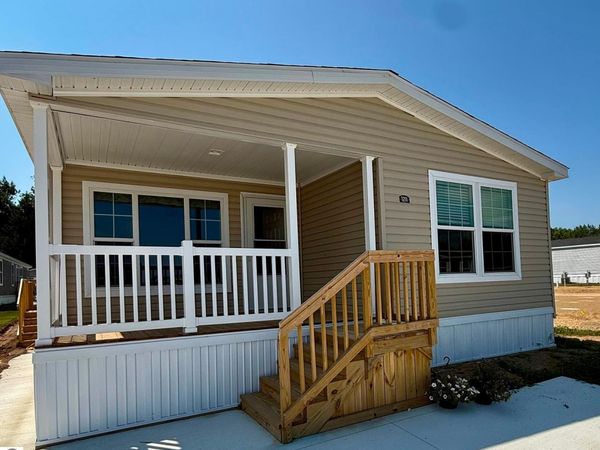 1211 Wellington, Mt Pleasant, MI 48858