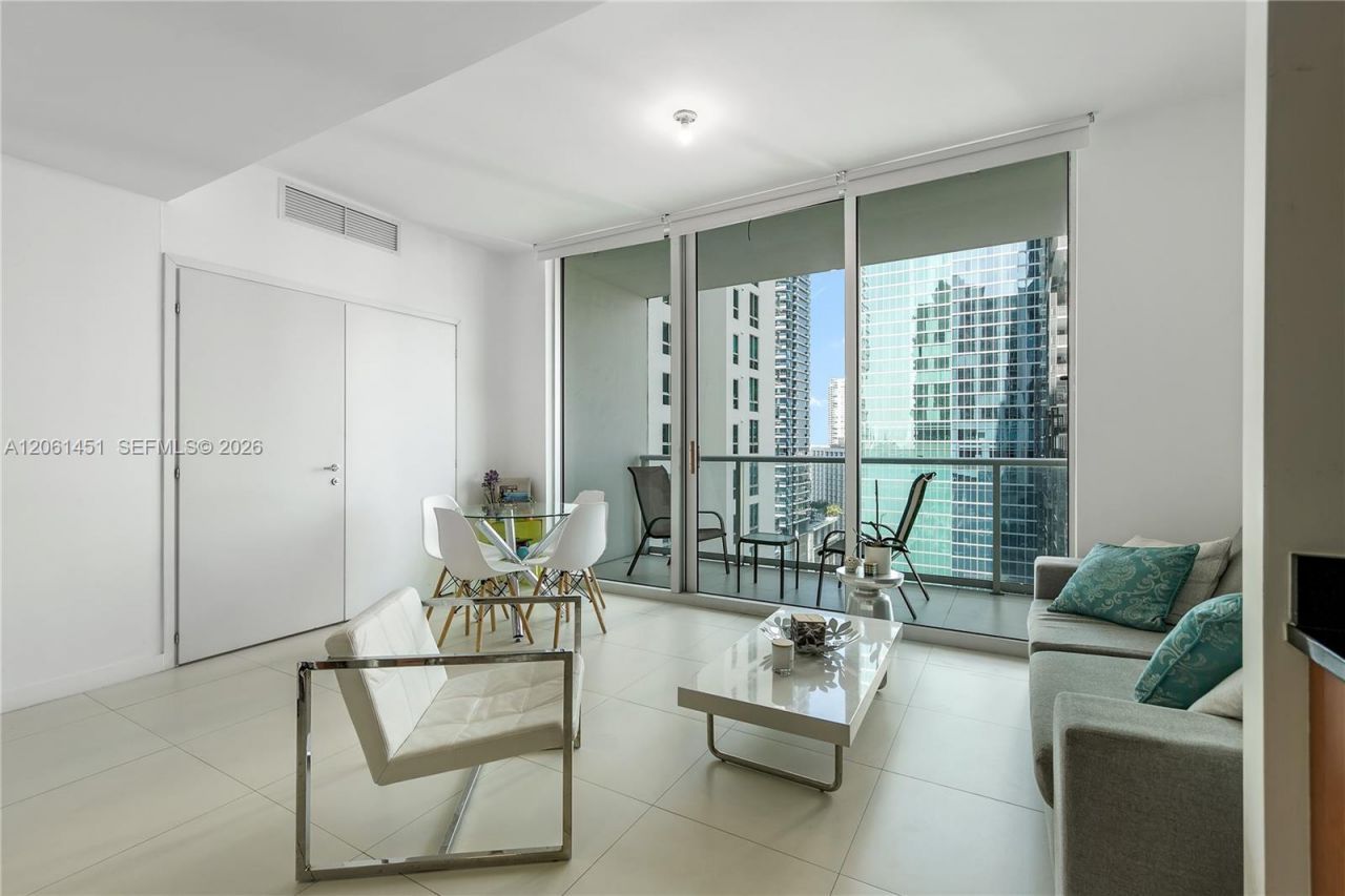 300 S Biscayne Blvd , Unit T-2309, Miami, FL 33131 Photo