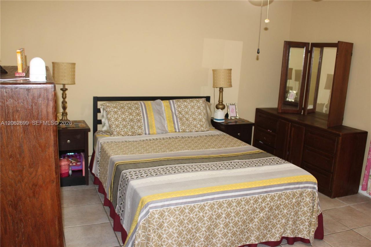 6301 N Fall Circle Dr, Unit 410, Lauderhill, FL 33319 Photo