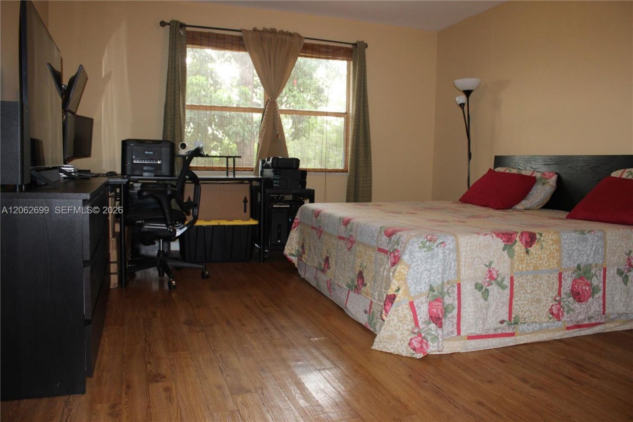 6301 N Fall Circle Dr, Unit 410, Lauderhill, FL 33319 Photo