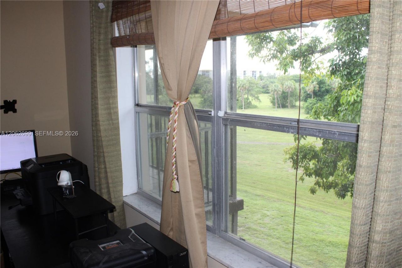 6301 N Fall Circle Dr, Unit 410, Lauderhill, FL 33319 Photo