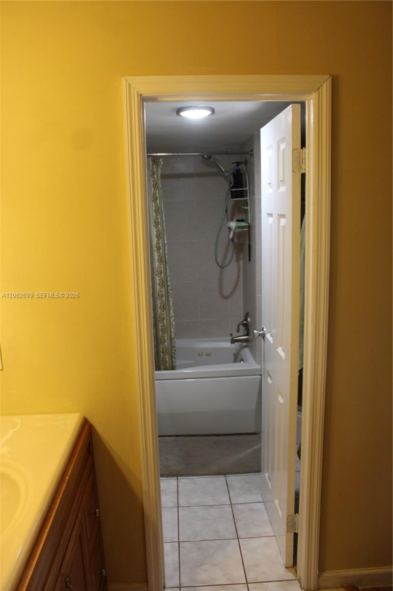 6301 N Fall Circle Dr, Unit 410, Lauderhill, FL 33319 Photo