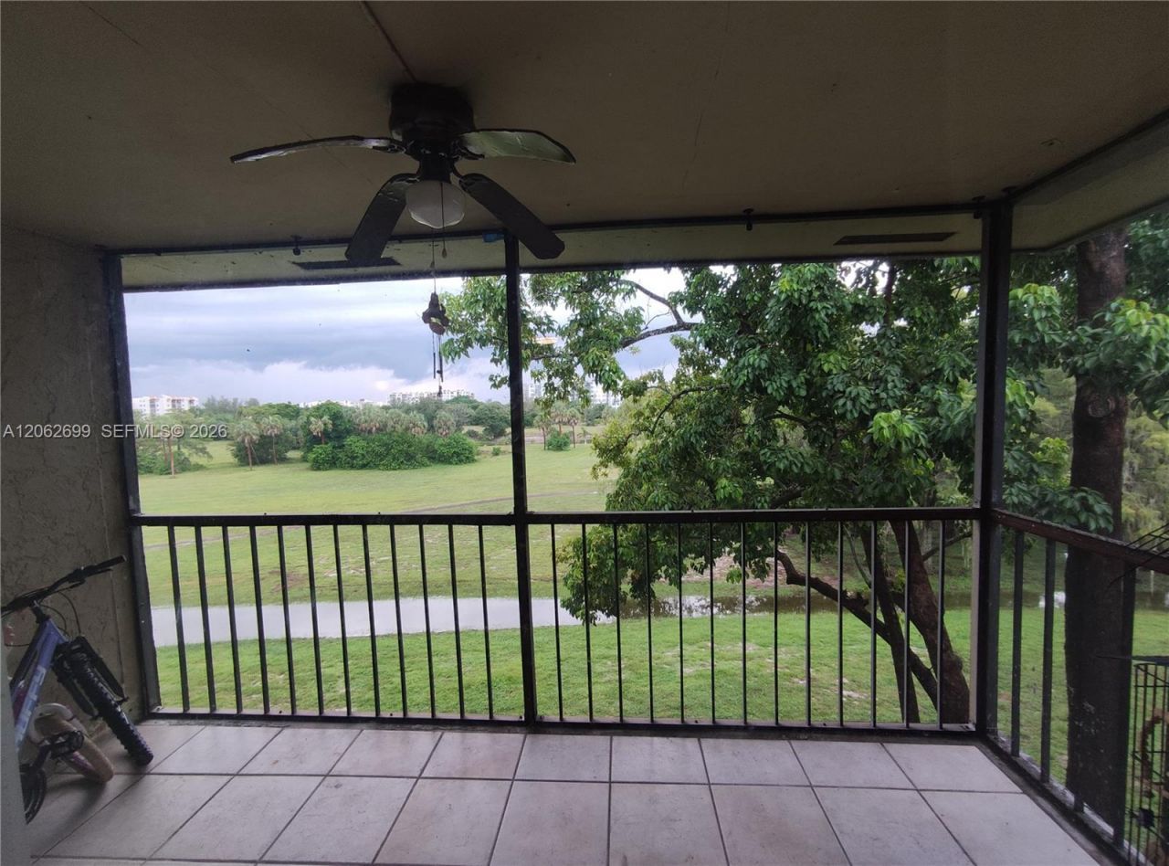 6301 N Fall Circle Dr, Unit 410, Lauderhill, FL 33319 Photo
