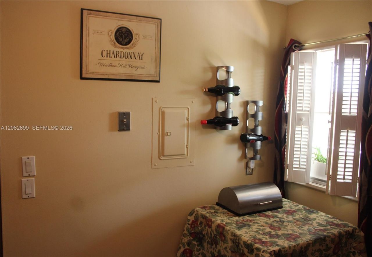6301 N Fall Circle Dr, Unit 410, Lauderhill, FL 33319 Photo