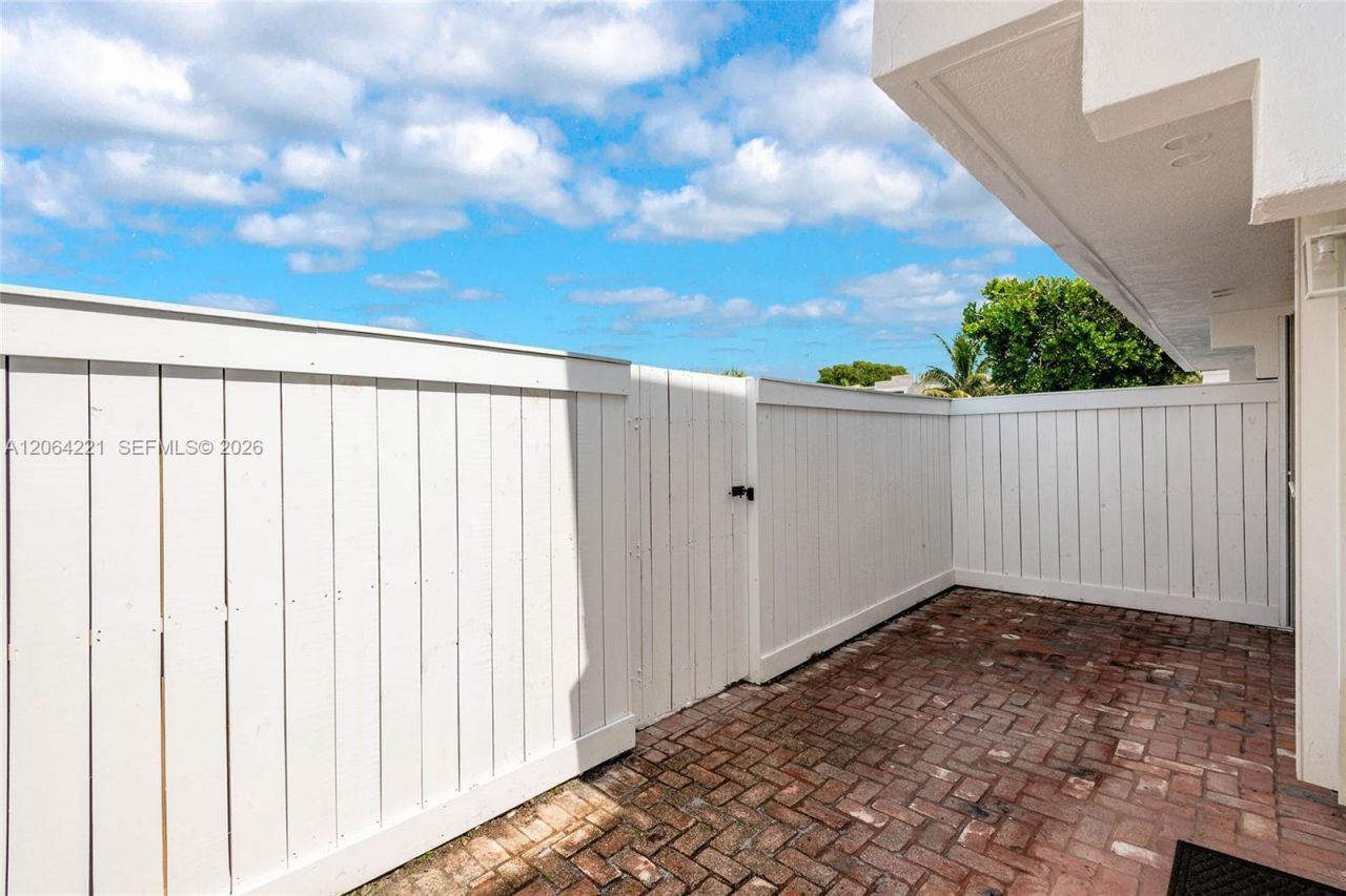 4520 SW 68th Ct Cir, Unit 25-5, Miami, FL 33155 Photo