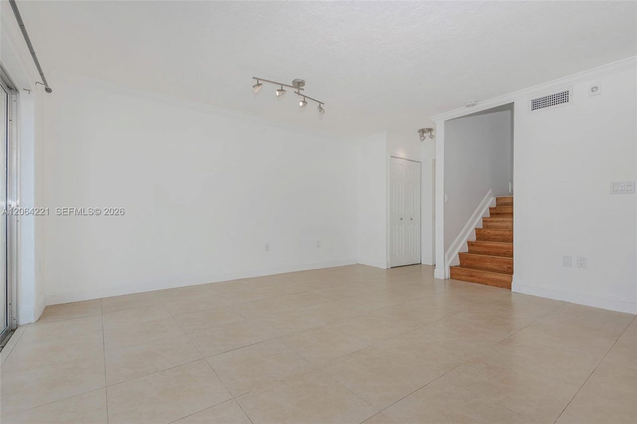 4520 SW 68th Ct Cir, Unit 25-5, Miami, FL 33155 Photo