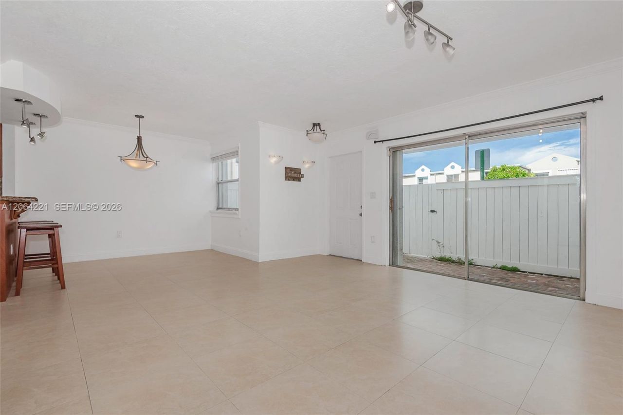 4520 SW 68th Ct Cir, Unit 25-5, Miami, FL 33155 Photo