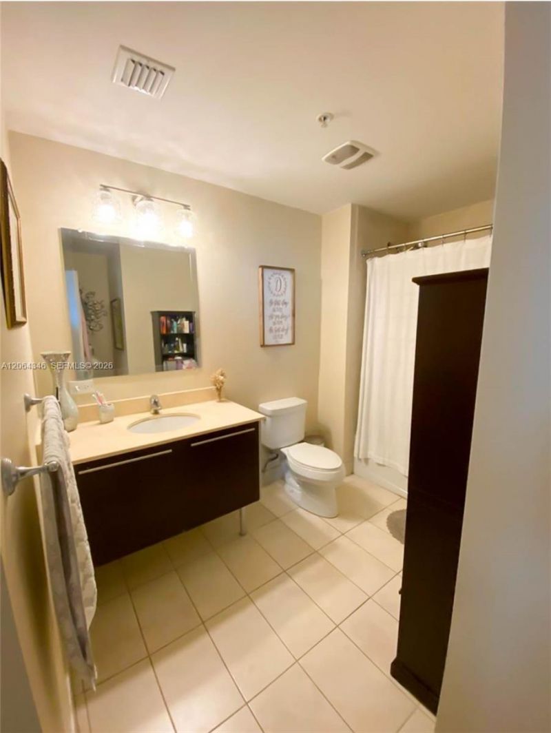 1900 N Bayshore Dr, Unit 3617, Miami, FL 33132 Photo