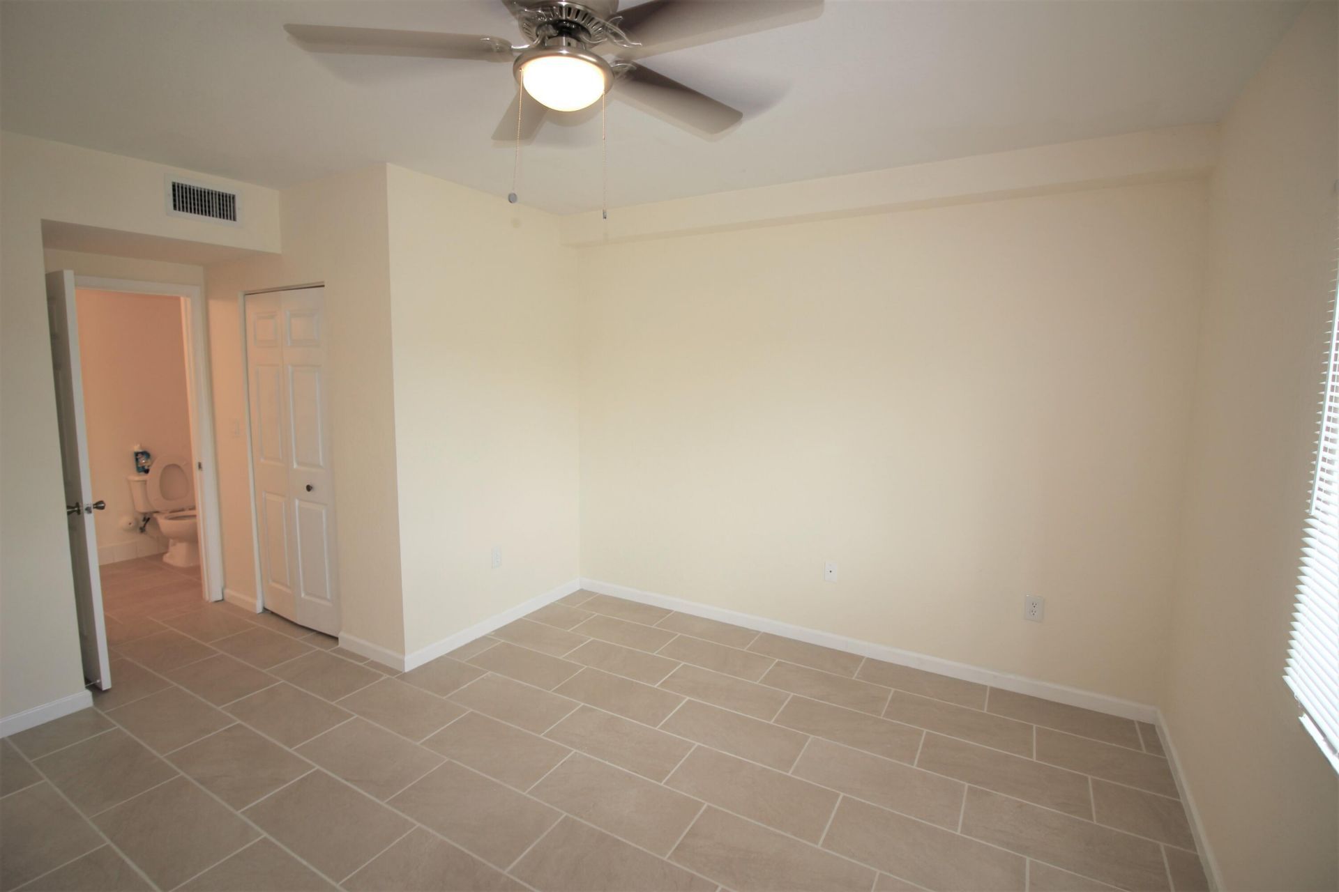 1145 Golden Lakes Boulevard, Unit 716, West Palm Beach, FL 33411 Photo