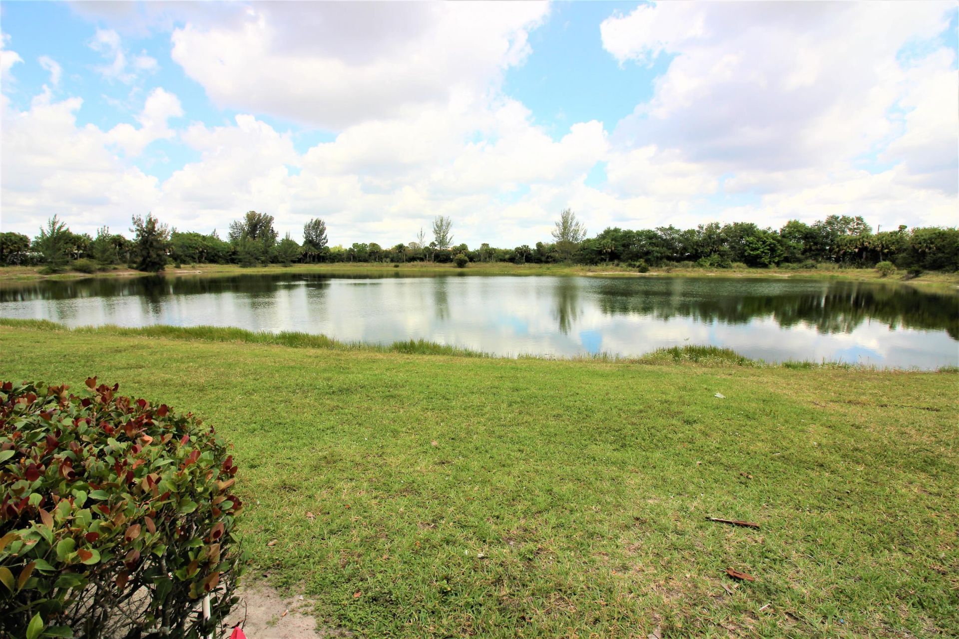 1145 Golden Lakes Boulevard, Unit 716, West Palm Beach, FL 33411 Photo