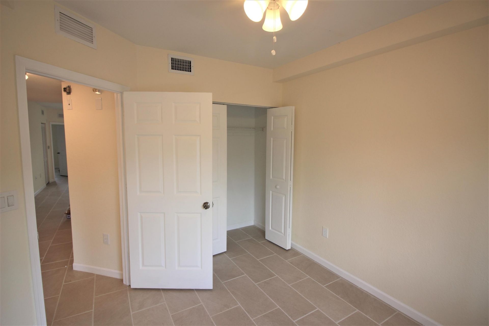 1145 Golden Lakes Boulevard, Unit 716, West Palm Beach, FL 33411 Photo