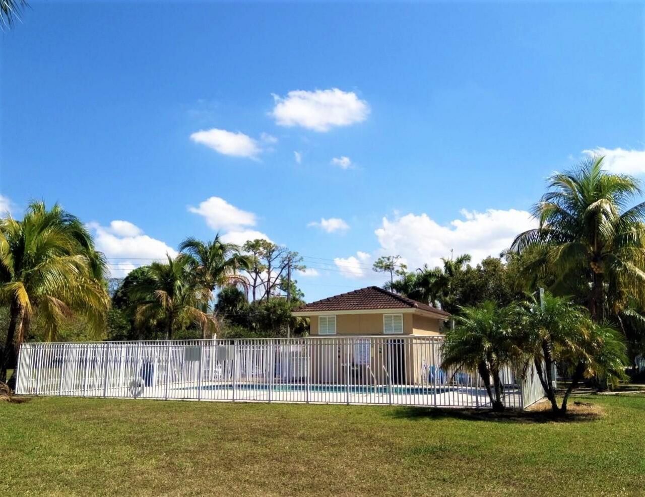 1145 Golden Lakes Boulevard, Unit 716, West Palm Beach, FL 33411 Photo