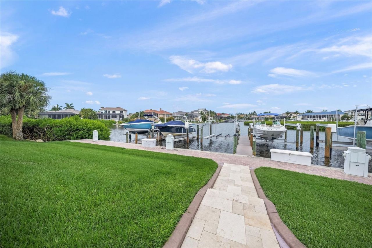4110 Commodore Boulevard, Cortez, FL 34215 Photo