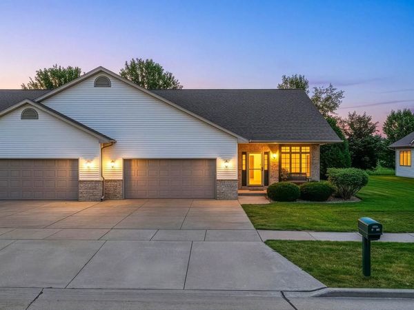 4716 N FALLVIEW LANE, Appleton, WI 54913