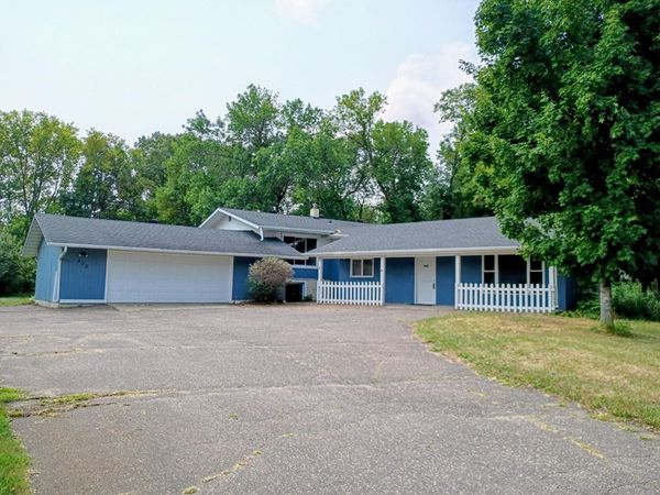 436 9th Street S, Waite Park, MN 56387