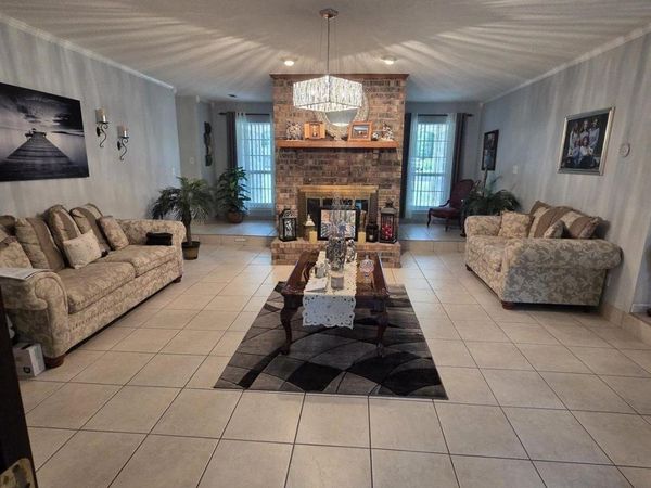 7201 Mier Henry Rd, Pensacola, FL 32506