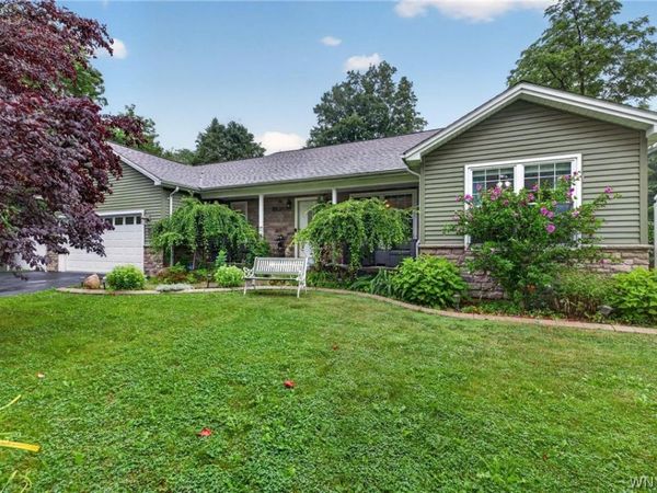 11622 East Avenue, Marilla, NY 14102