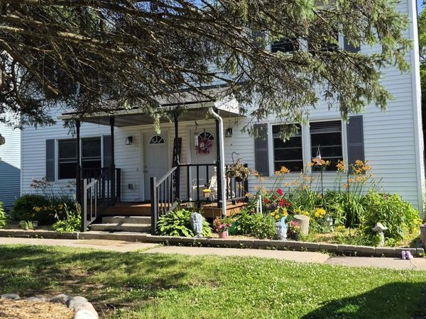 455 Woodlawn Avenue, Chesterton, IN 46304