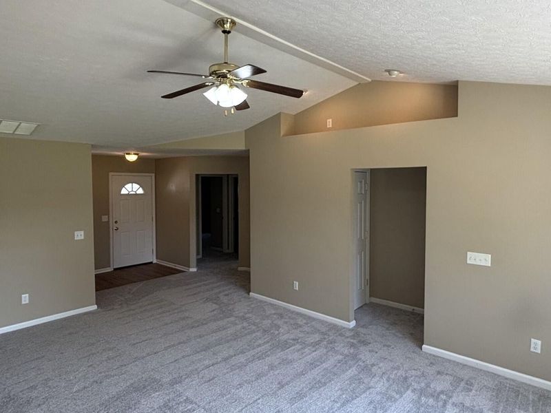 2712 Fieldbrook Court, Troy, OH 45373 Photo 4